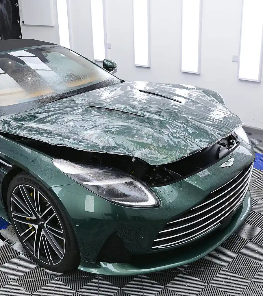 aston-martin-ppf-installer